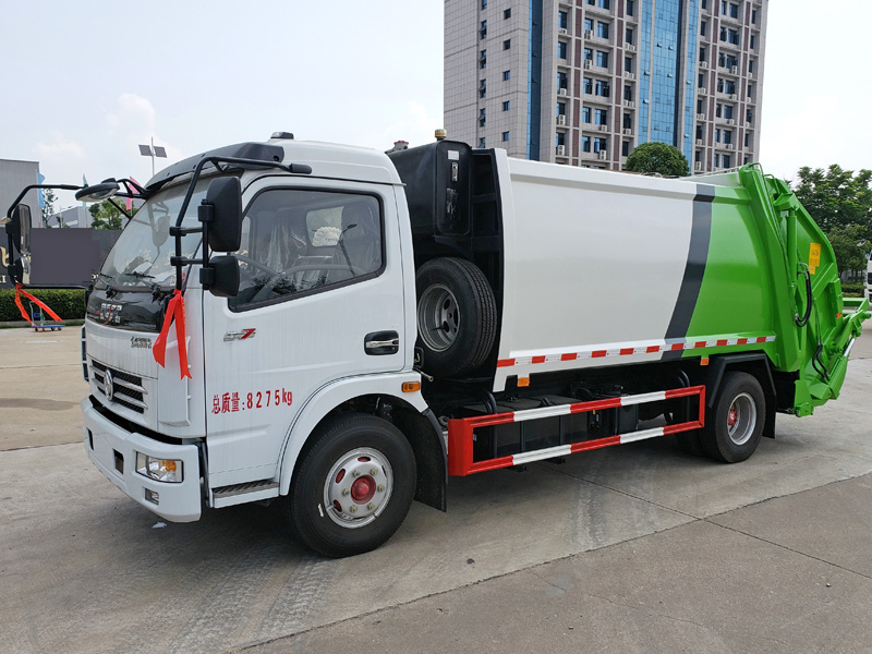 新款環衛壓縮垃圾車特點介紹 新款環衛壓縮垃圾車特點介紹